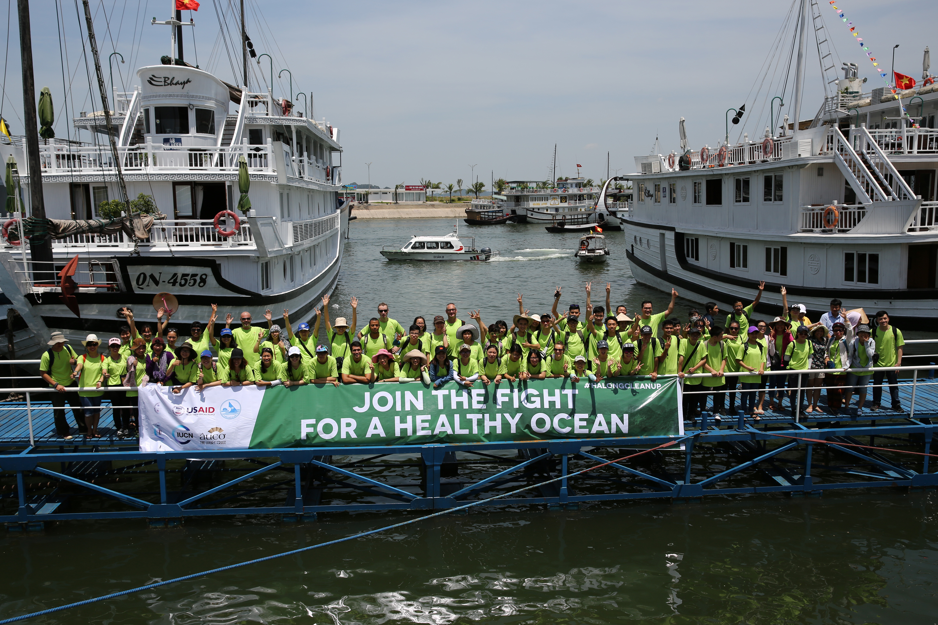 Volunteers before boarding Au Co Cruise - one of the major partners in Ha Long Coastal Cleanup event / IUCN Viet Nam