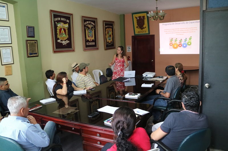 Proceso de fortalecimiento de capacidades sobre Cambio Climático y Adaptación Basada en Ecosistemas comunidad GAD Santa Ana