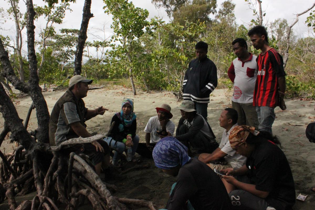 Group discussion on the future of mangroves and its sustainable management in Gorontalo Province, Sulawesi Island, Indonesia 