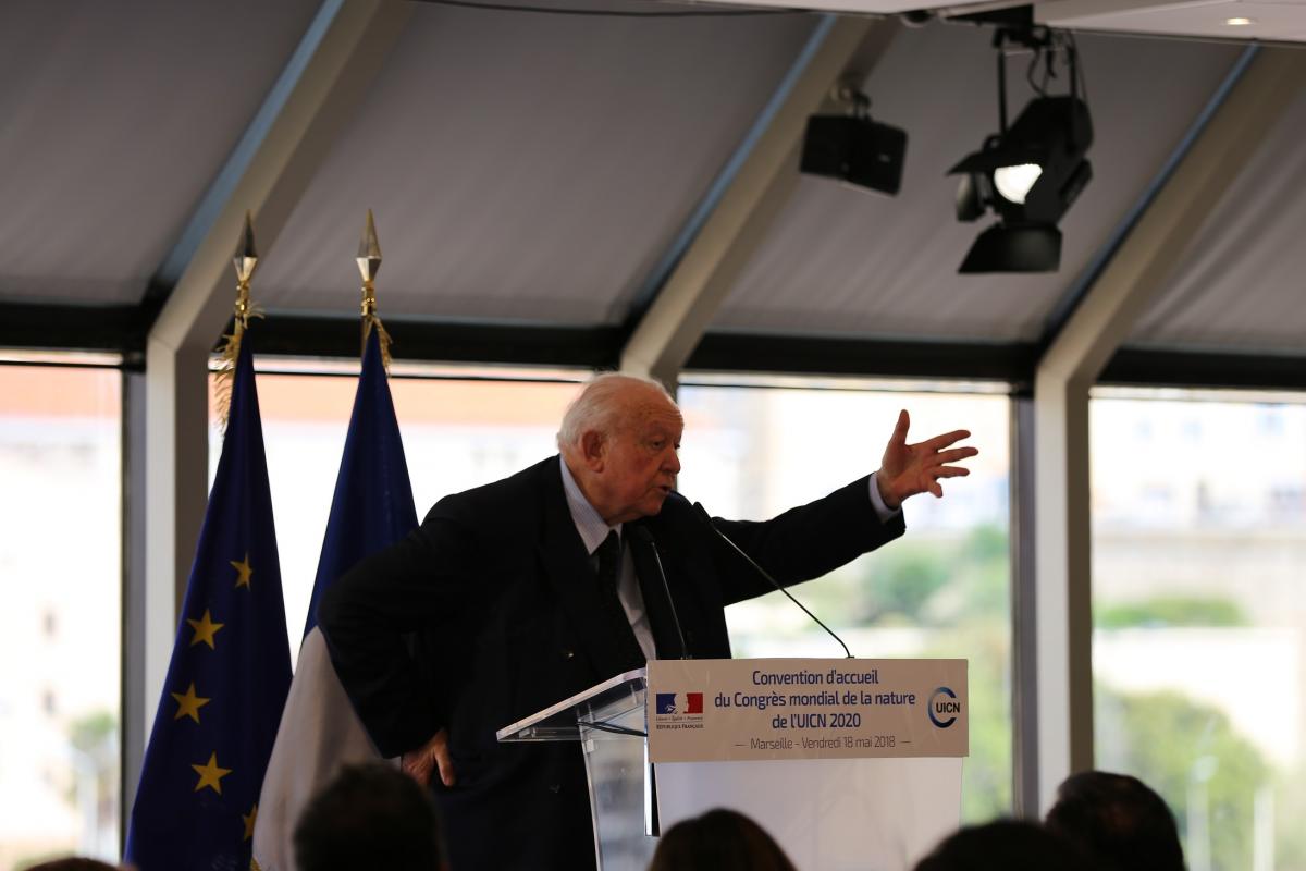 Mayor of Marseille, Jean-Claude Gaudin, welcoming  the IUCN Congress announcement