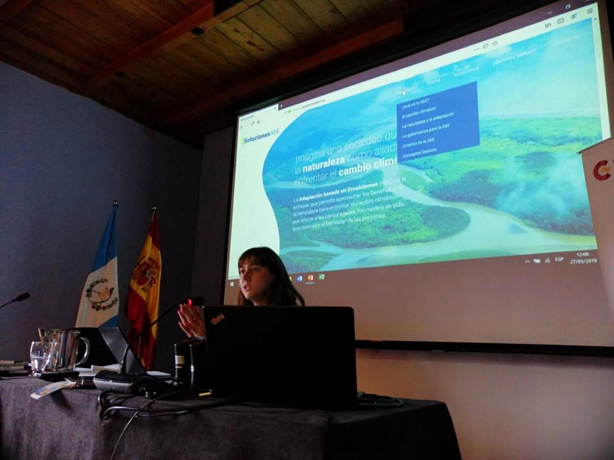 Presentación plataforma web AbE en Foro Regional de Conservación La Antigua Guatemala