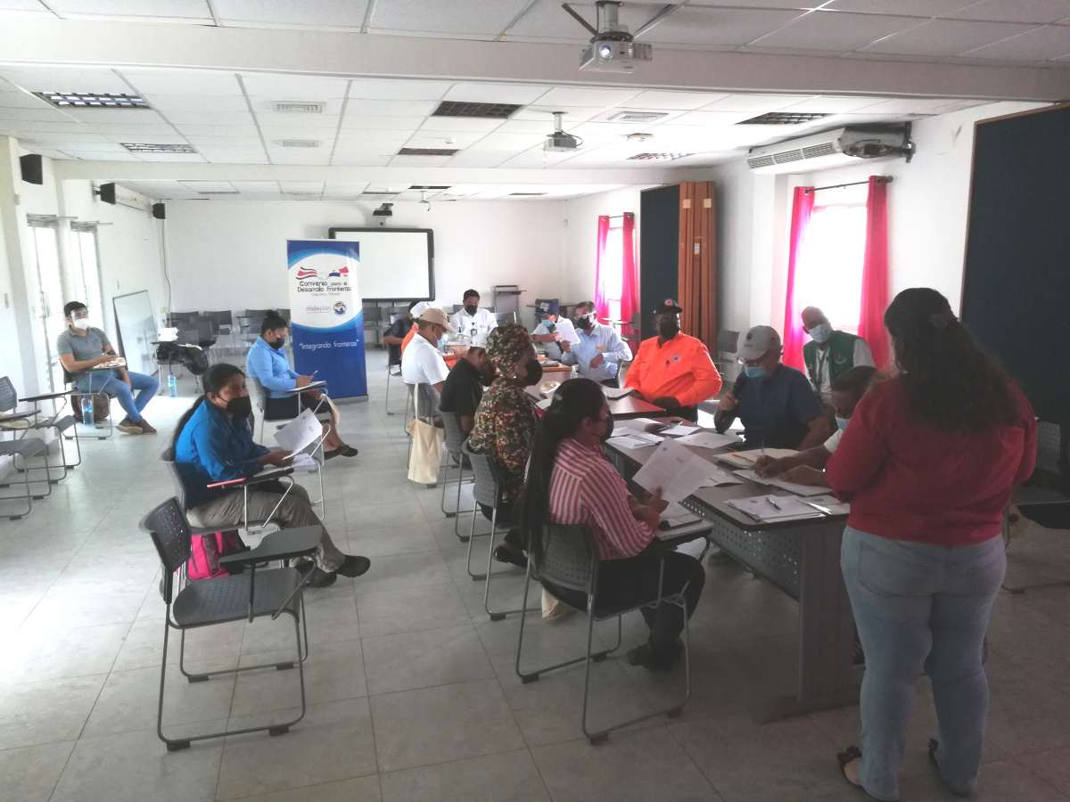 En Panamá, la reunión se efectuó en el Cidete de la Universidad Nacional de Panamá en Changuinola.