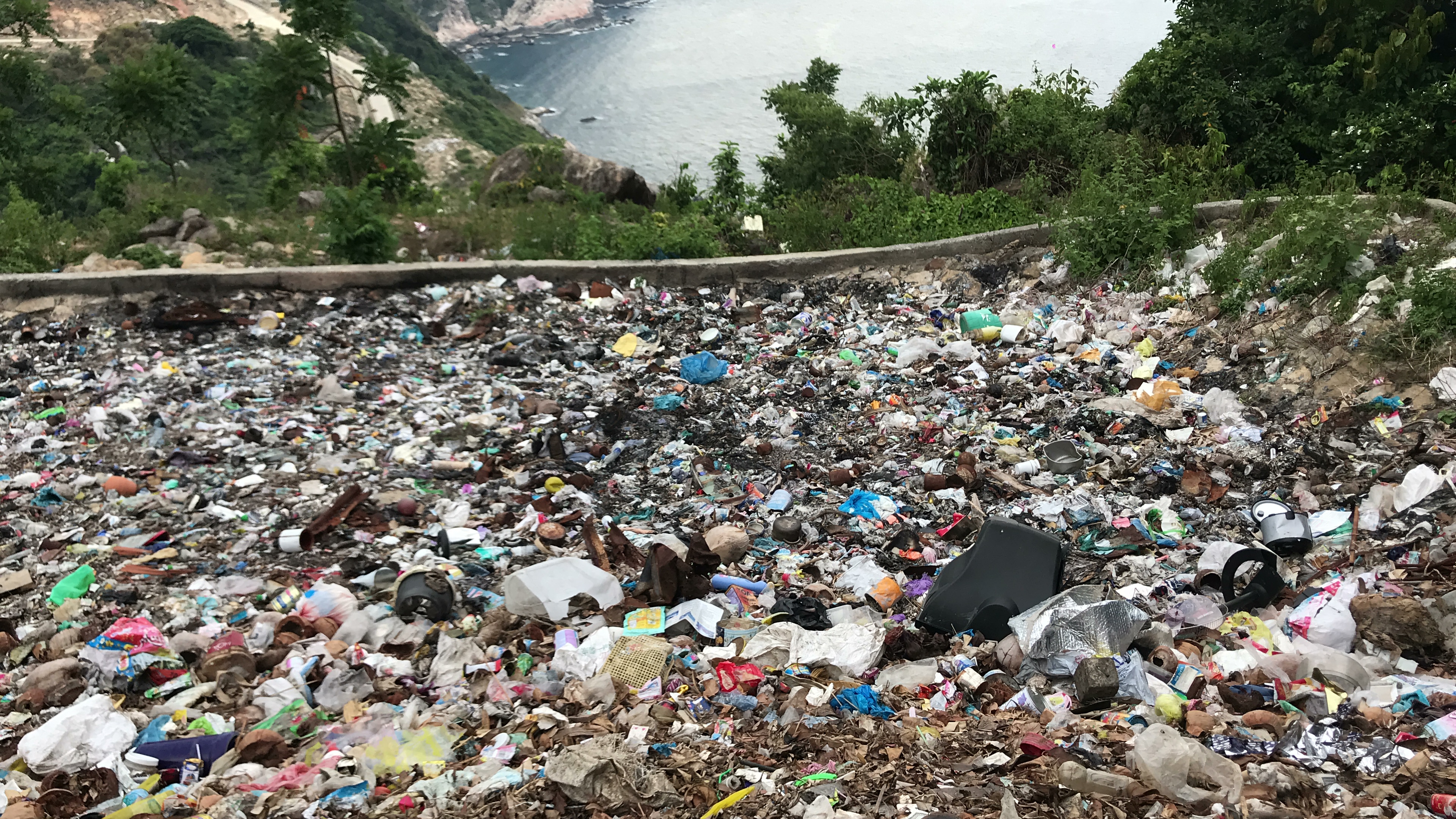Waste in the landfill of Cham island