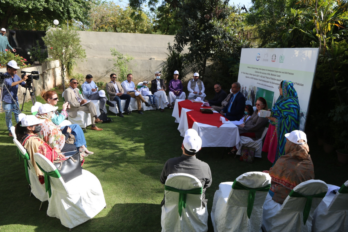 participants of the ceremony