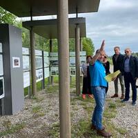 Mario Schirmer, EAWAG hydrogeologist, explains the NbS approaches at the banks of the Thur River basin, May 2022